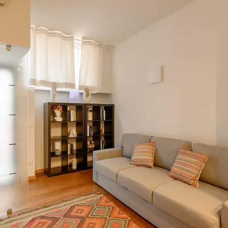 Guesthost - Comfortable Center Appartement Padua