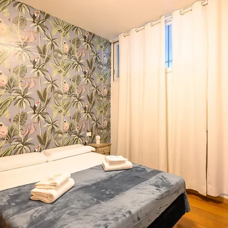 Guesthost - Comfortable Center 아파트